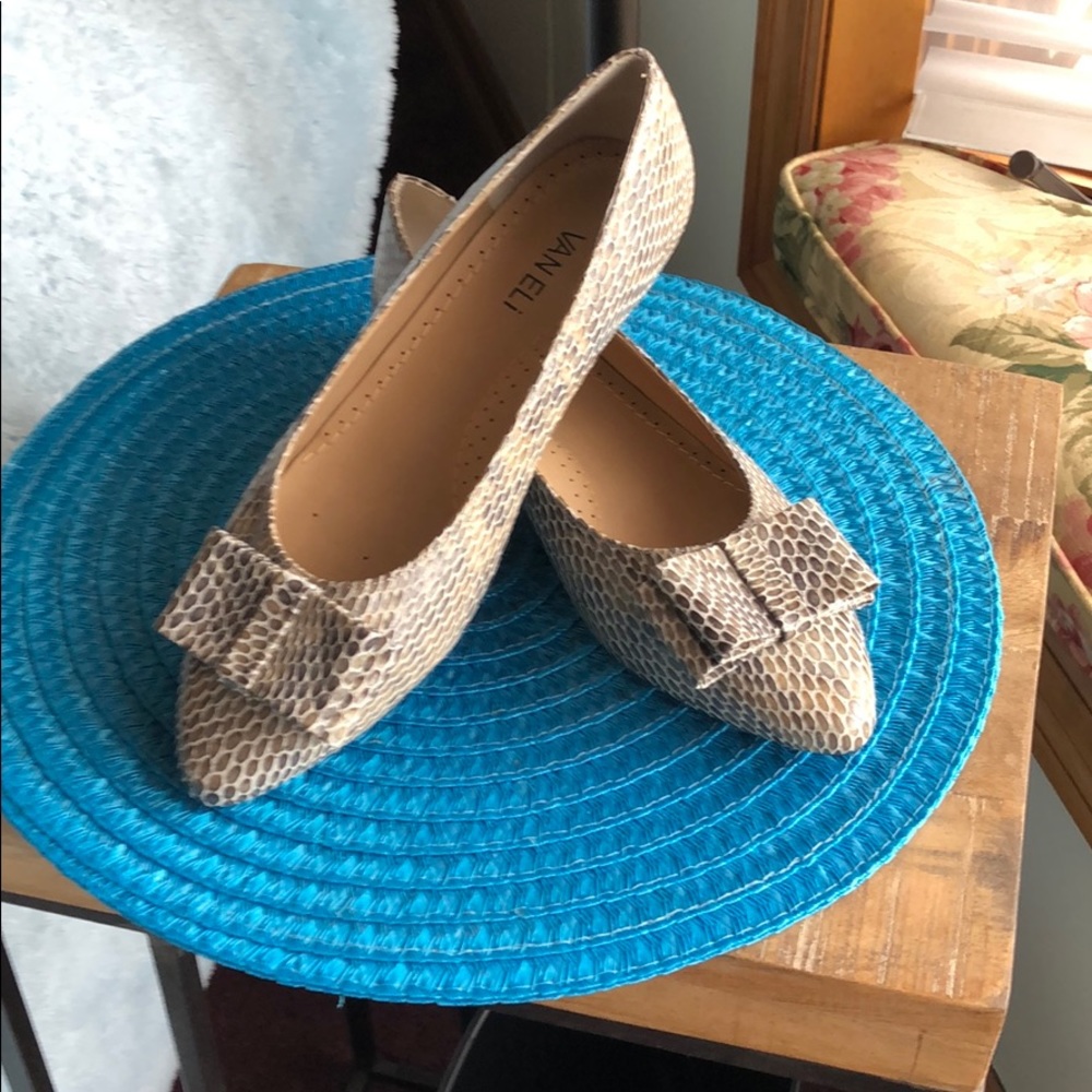 Shoes from Vaneli Garnet